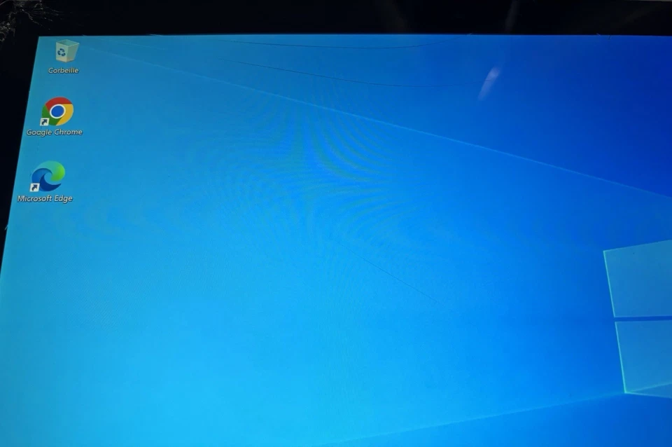 Lot De 4 Microsoft Surface Pro 1796 pour Pièces + 2 Claviers (LIRE/READ) - Photo 4/4