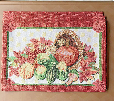 NICE 4 Cornucopia Horn of Plenty Metallic Gold Thanksgiving Placemats FALL