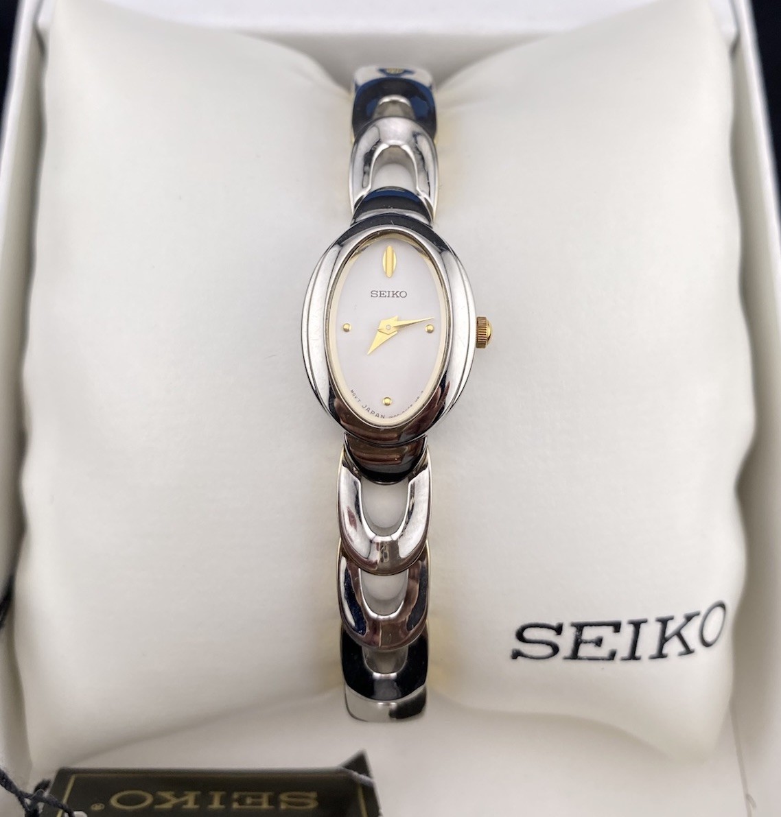 Seiko Vintage Ladies Watch Two-Tone Stainless Bracelet Silver Dial New Crystal Seiko Ladies Watch Vintage Two Tone Bracelet Silver Dial  main image 4