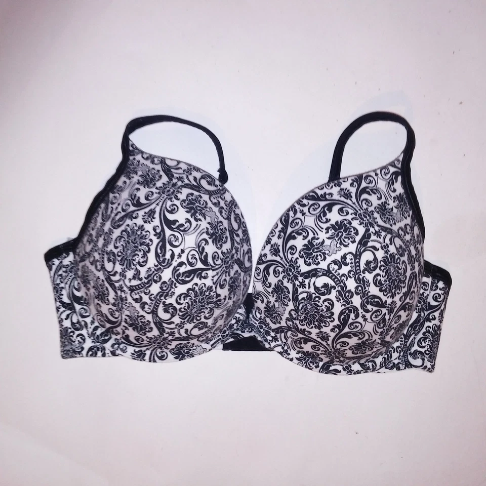 Sujetador Cacique 38DD Push Up Negro Blanco Estampado Damasco Algodón Con Aros Foto 2 de 4