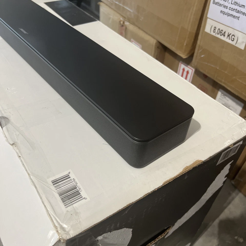 Bose Smart Soundbar 300 Just the soundbar - No Subwoofer - No Remote Control - Image 3 of 4
