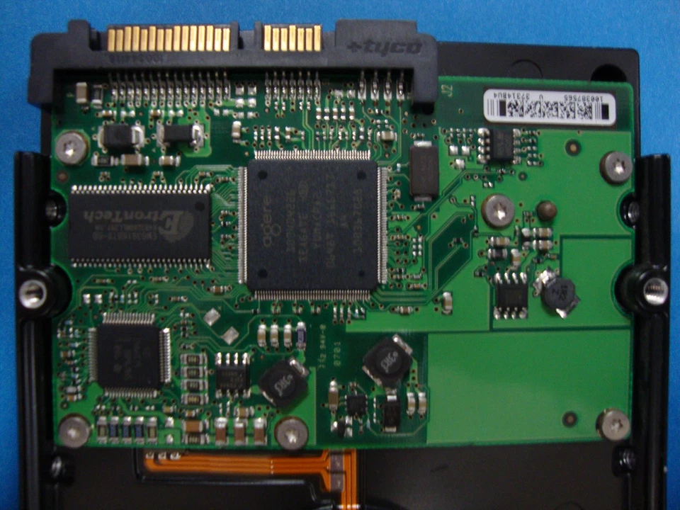 Seagate 160GB SATA Hard Drive ST3160812AS, 5LS, WU, PN 9BD132-520, FW 3.AAE - Image 2 of 3