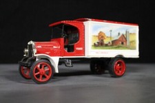 1993 ERTL 1925 Delivery Truck Bank, Tractor Supply TSC, Red - MISSING KEY