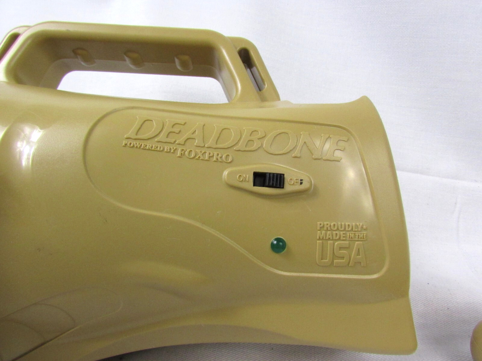 Deadbone by Foxpro Wild Animal Caller w15 settings  Batteries Works Grea G2U