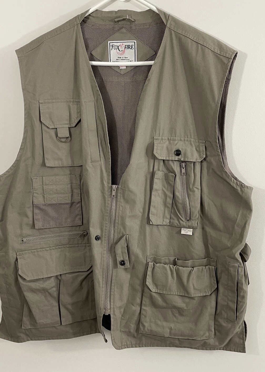 Fox Fire Ultimate Fishing Vest mens 1XB/XXL Khaki Vented Hiking utility survival