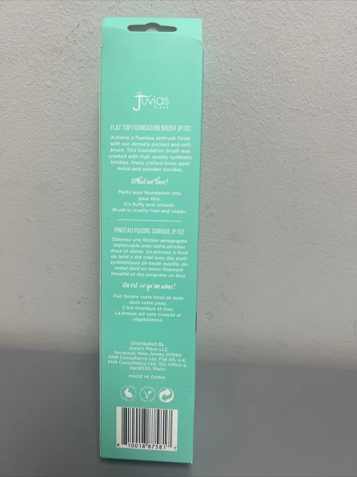 Juvias I Am Magic Flat Top Foundation Brush (Green & White) - Imagem 2 de 3