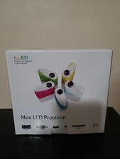   Mini led projector 1080p full hd - 