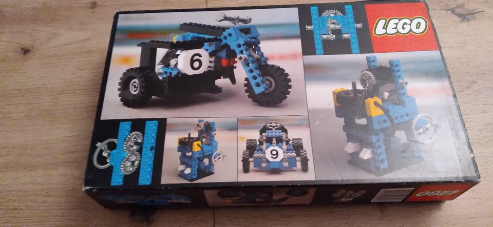 Légo Technic vintage n° 854 - Photo 2/3