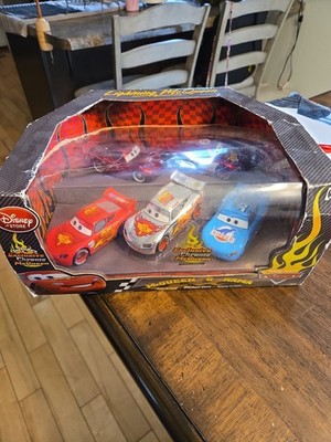 New Sealed Disney Store Disney Cars McQueen-O-Rama Exclusive Chrome McQueen