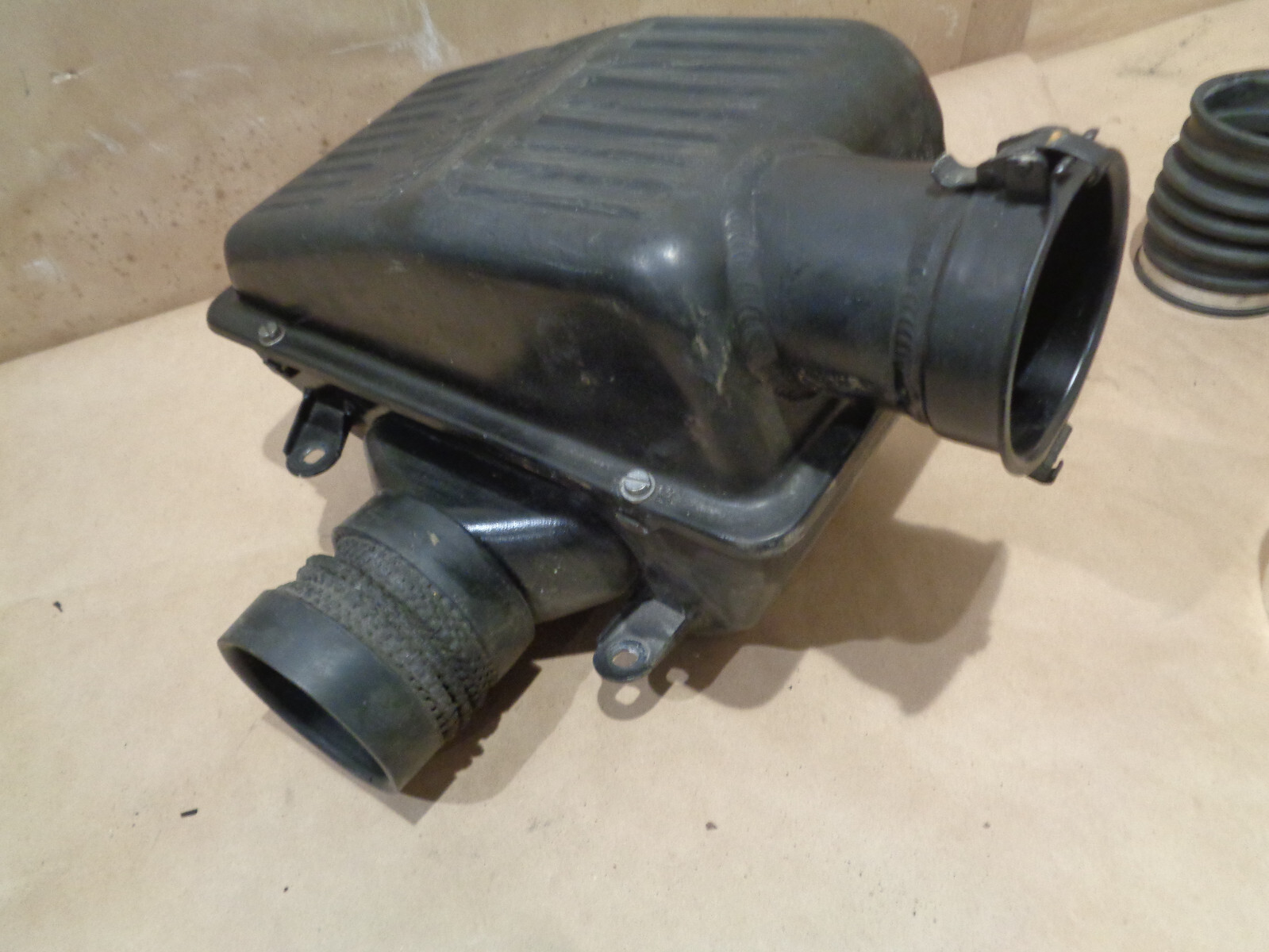 Ferrari 355 2.7 - RH Air Intake Assy - P/N 154729