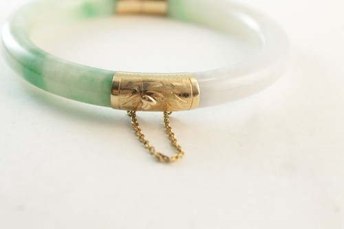 Excelptional Vintage Grade A Jade Bangle Bracelet 14k Yellow Gold - Picture 7 of 8
