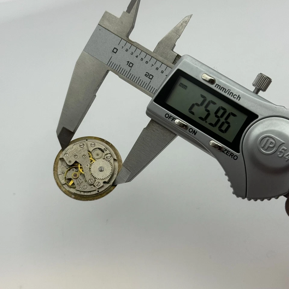 25.9mm Helbros PS32 Manual Wind Swiss 7 Jewels Watch Movement Vintage PARTS - Image 3 of 4