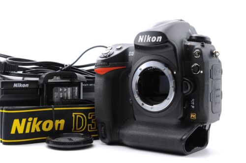 Near Mint Nikon D3x 24.5MP Digital SLR Camera Body w/ Charger Strap From Japan
