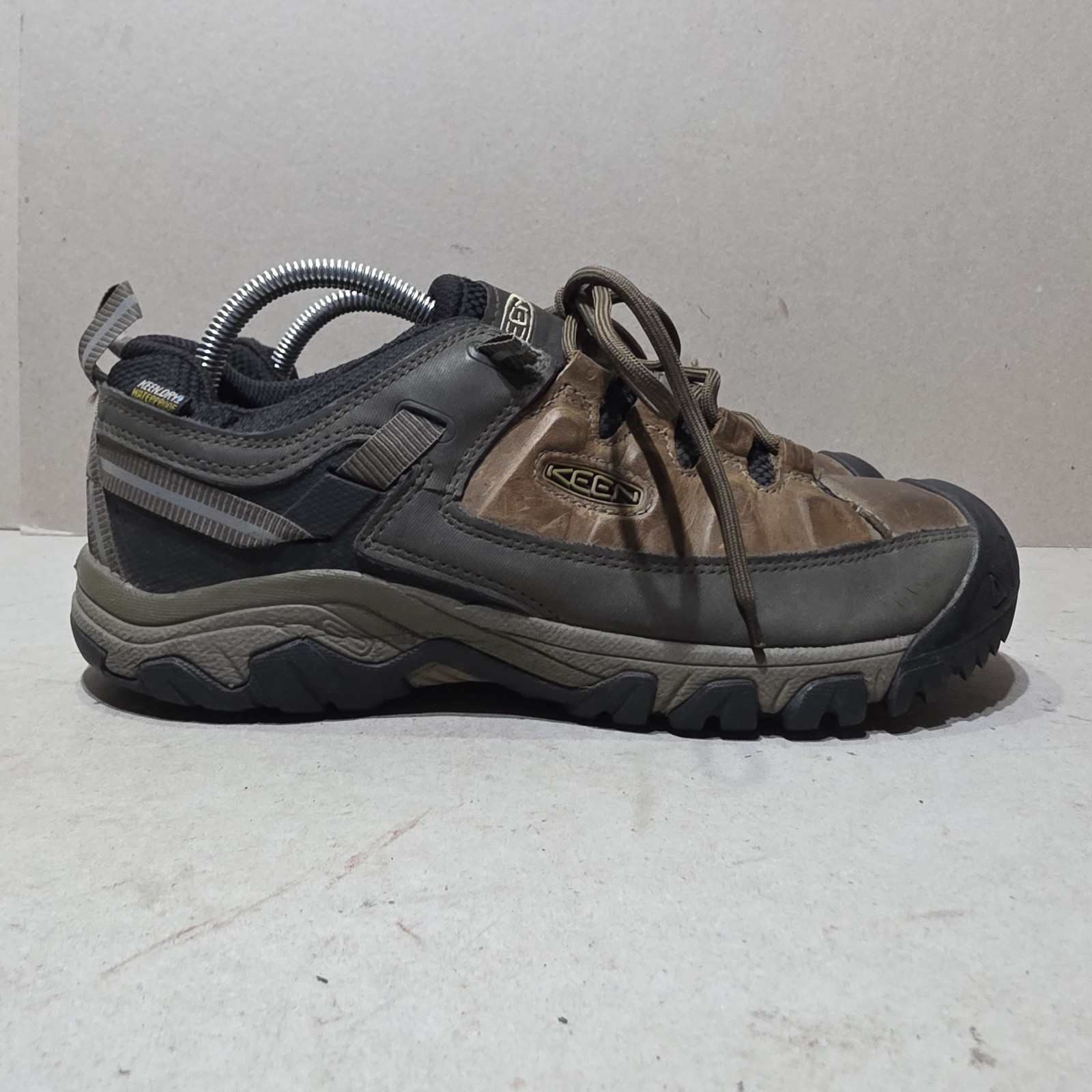Scarpe da campeggio Keen Targhee III impermeabili da uomo in pelle marrone UK8 EU42