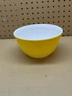 Vintage PYREX #402 Yellow 1.5 Quart Glass Mixing Bowl Nesting 7.25" W