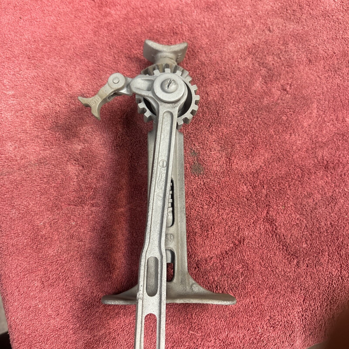 Vintage Ford Model T Model A T3390 T3391 walker skew jack