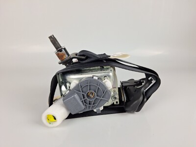 びるこ Nissan Juke F15 216 Front Right Seatbelt Seat Belt