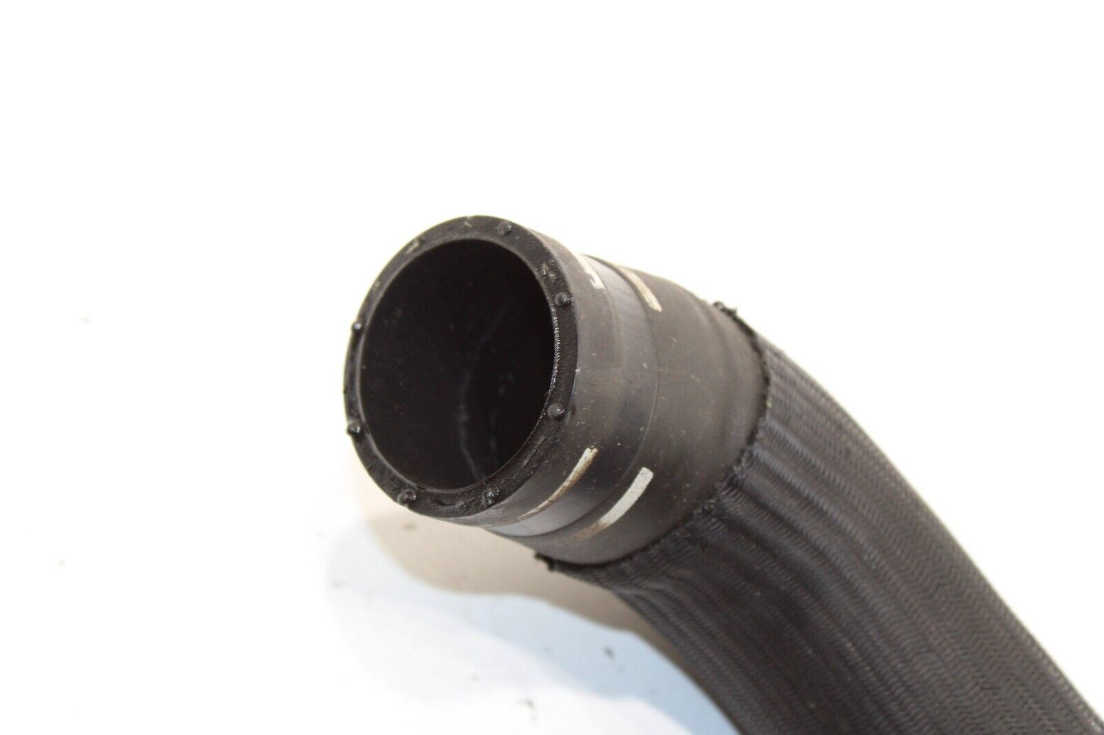 Maserati Levante 2017-2020 Water inlet pipe
