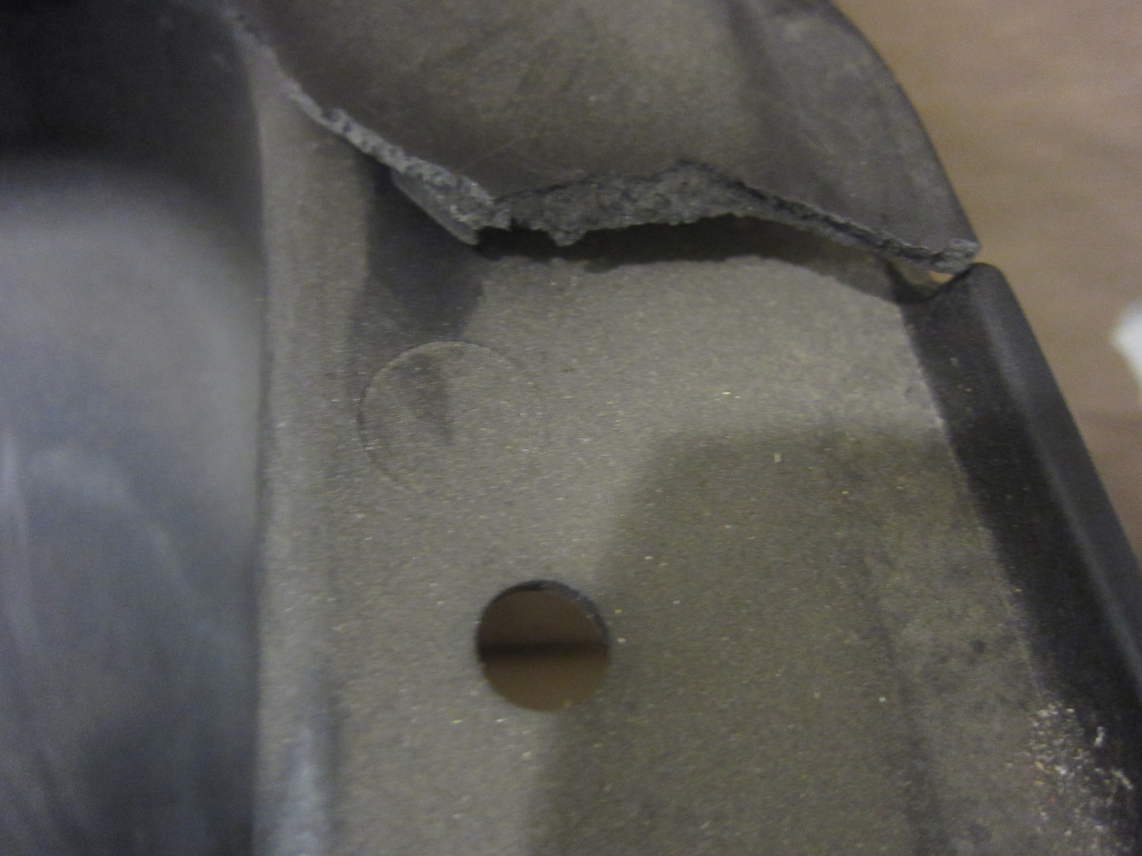 Maserati Quattroporte 05,06,07 - Complete Spare Wheel Step - P/N 67895200