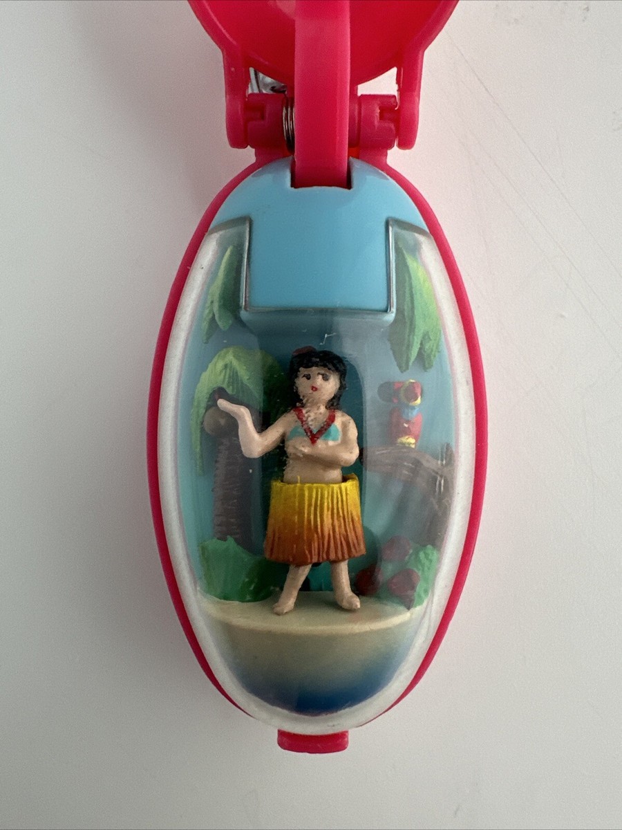 VINTAGE TAKARA 93 TROPICAL DANCE FLYING POCKET CRITTERS KEYCHAIN