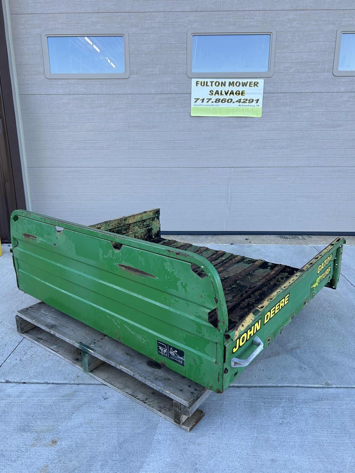 JOHN DEERE GATOR BED 4x2 CARGO BOX AM117067 VGA12062 eBay