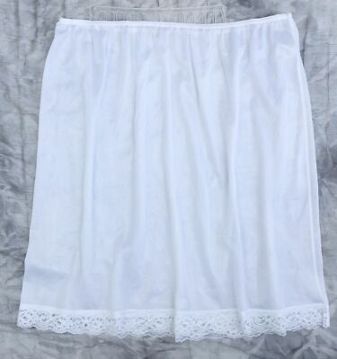 White Under Skirt 1/2 Slip By Marlon 23