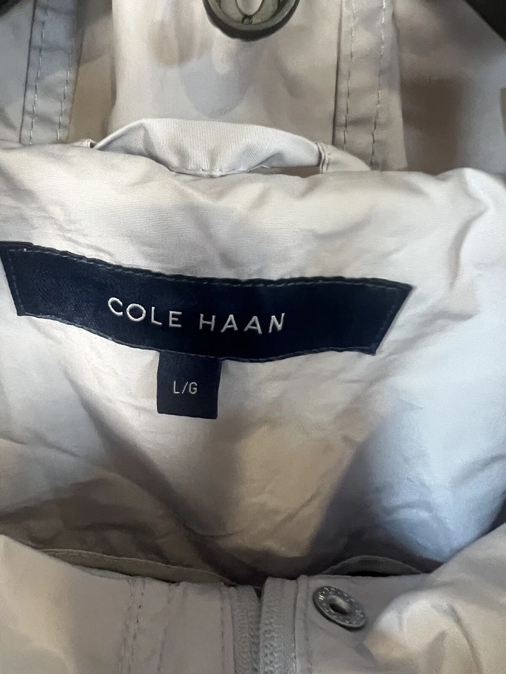 Chaqueta de lluvia con capucha para mujer Cole Haan talla grande poliéster/nylon gris Foto 2 de 4