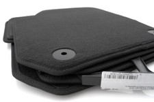 NEU Fußmatten passend bei Skoda Citigo Automatten Innen Matten Velours 4x Matten