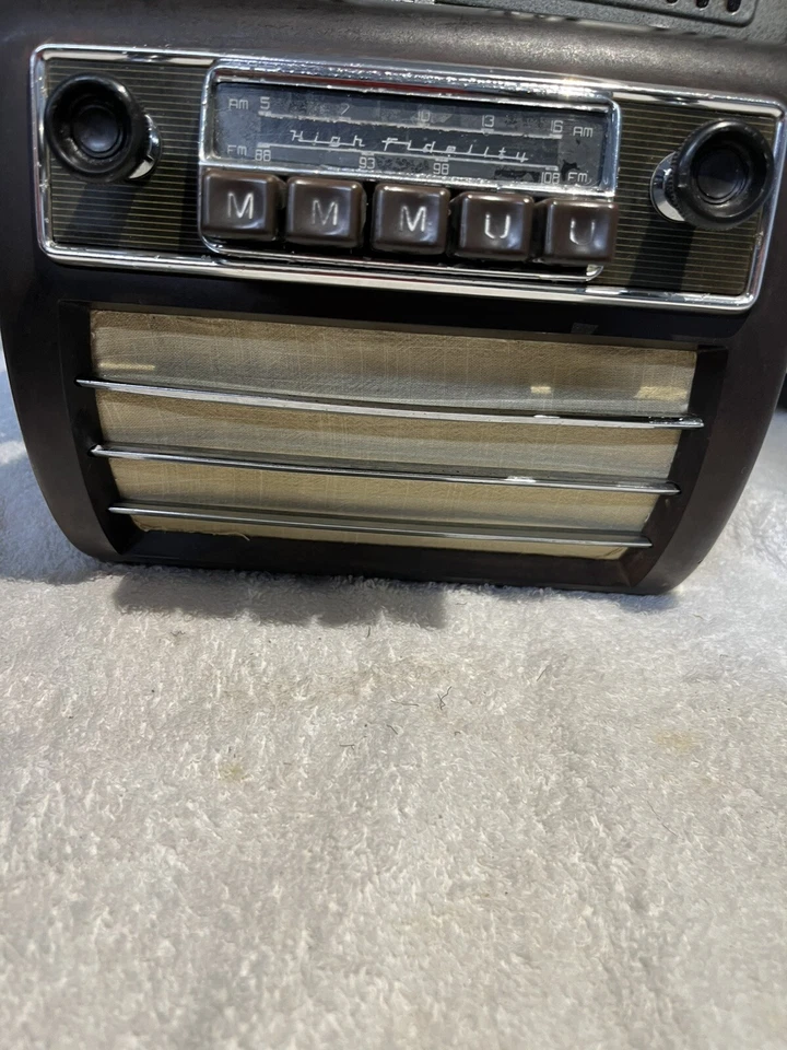 190 SL 220 SE Mercedes Benz Radio Becker Europa with Amplifier& Speaker Case - Image 2 of 4