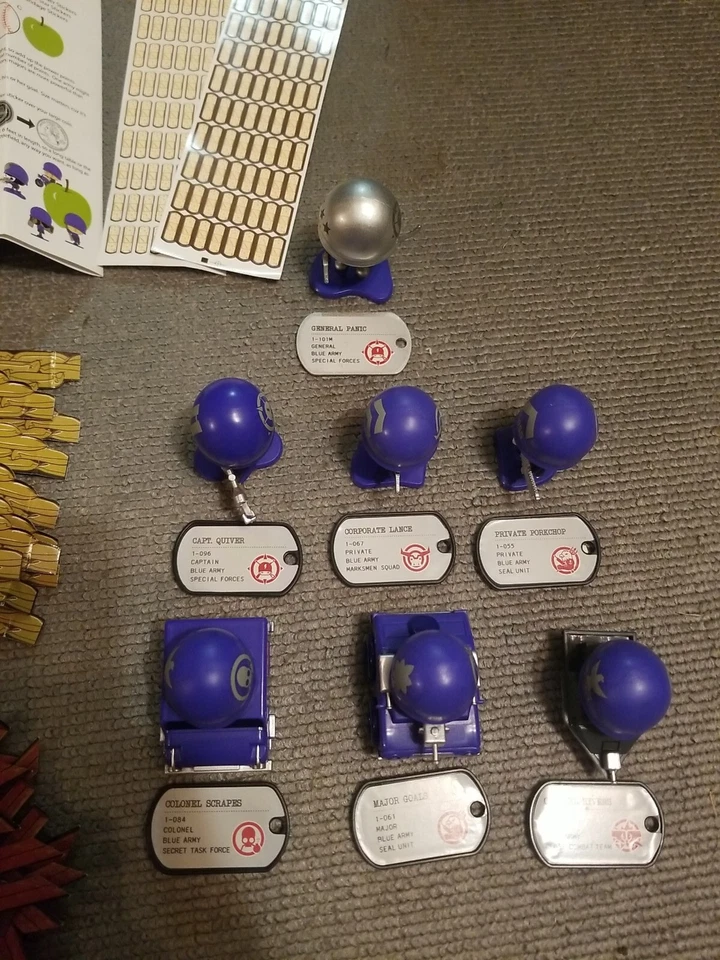 MGA Little Green Men - 16 figuras + etiquetas, pegatinas, instrucciones y RARO General Foto 2 de 4