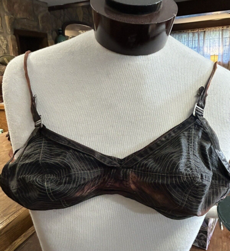 Vintage est. 1940's bullet bra black AS IS pointy Stitched cups steampunk - Picture 1 of 15