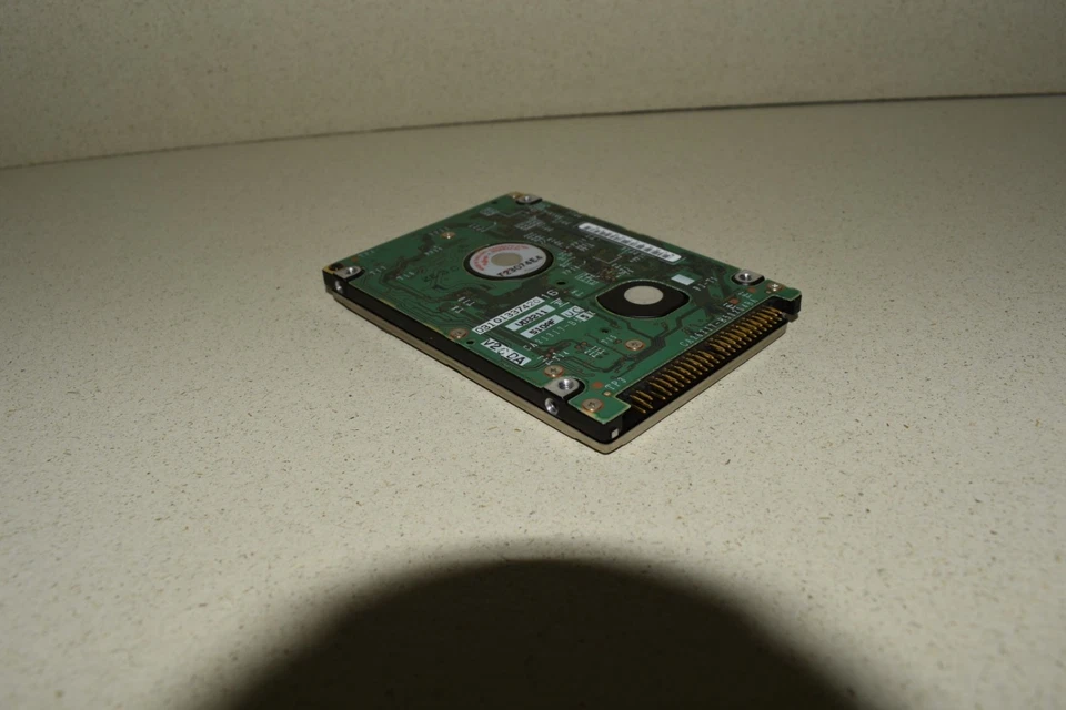 Fujitsu 40 GB MHS2040AT Interne Festplatte NEUWERTIG - Bild 2 von 2