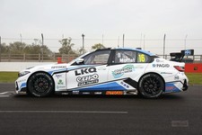 1:43 Spark BMW 330I #16 LKQ Euro Car Parts With Wsr Btcc 2025 Aiden Moffat UK035