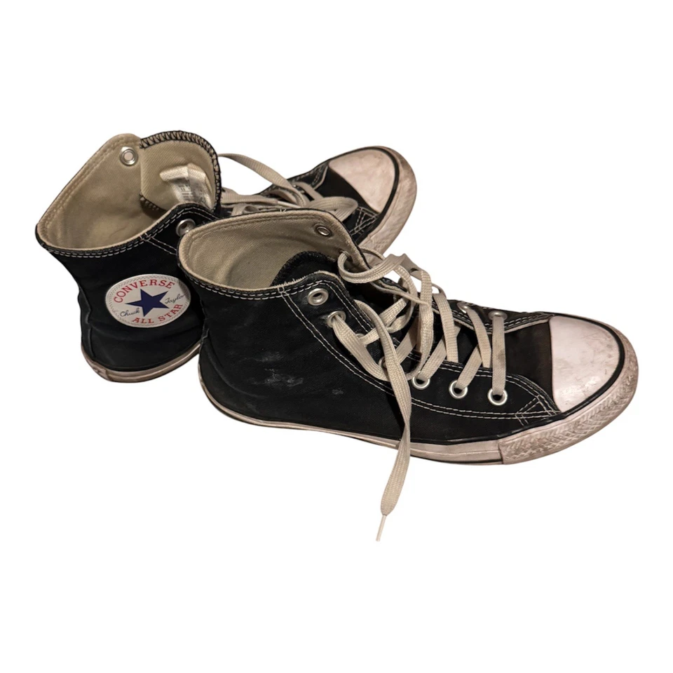 converses - Photo 1/3