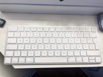 Apple Magic Keyboard QUERTZ Deutsch Kabellos Original Apple!!!