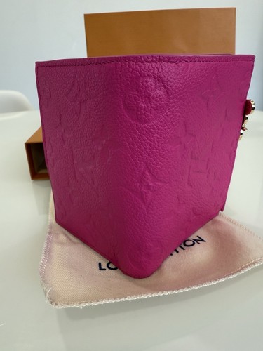 Louis Vuitton Takashi Murakami Lisa Wallet - Picture 12 of 12