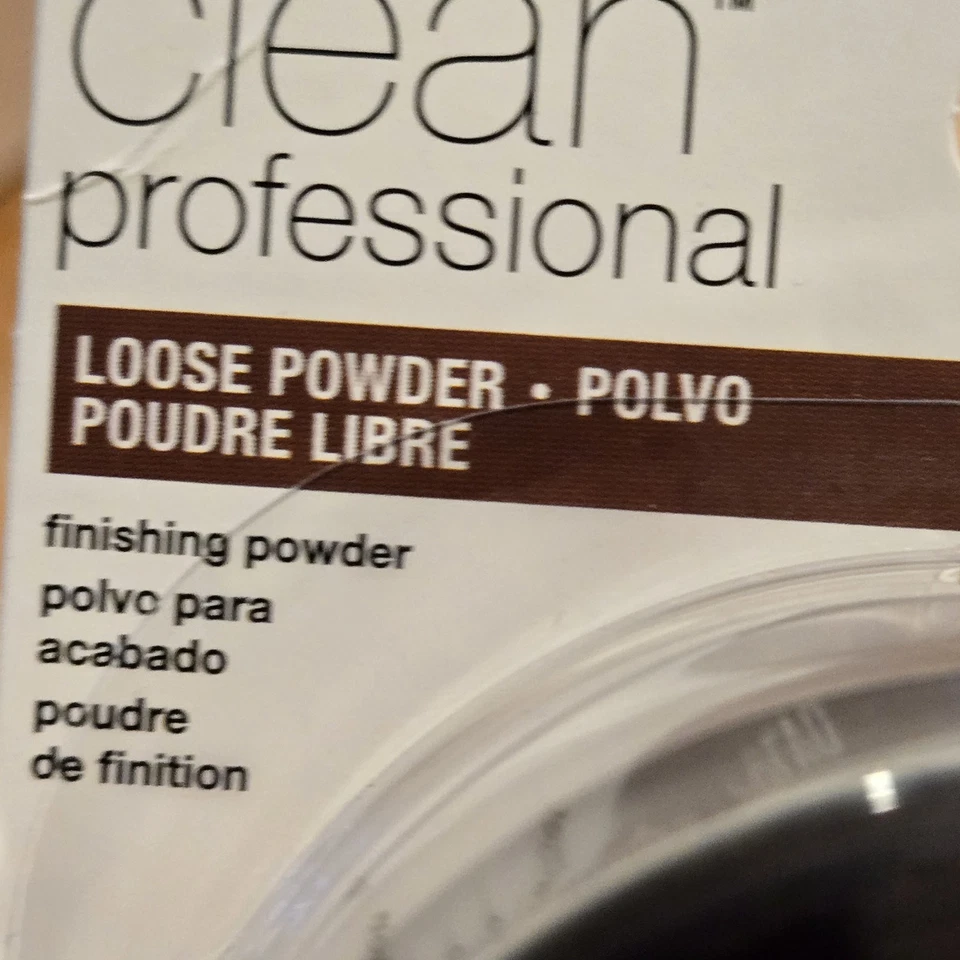 COVERGIRL Clean Professional Loose Powder For Normal Skin Translucent Medium 115 - Image 3 of 3
