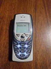 CELLULARE NOKIA 8310 FUNZIONANTE CON CARICABATTERIA 
