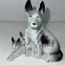 Vintage Porcelain German Shepherd Mother With Two Puppies Figurine Japan 4x4.5  