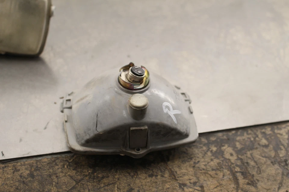 Yamaha Moto 4 YFM225 1986 faros delanteros derecho izquierdo faros W826 Foto 3 de 4