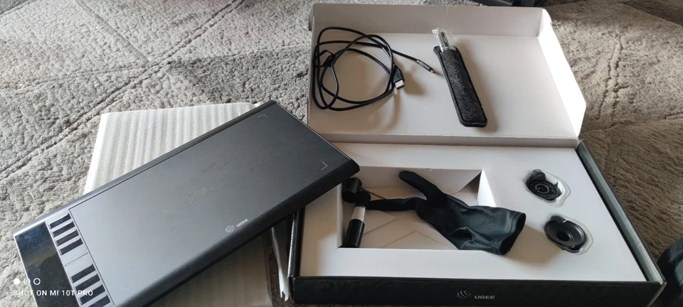 UGEE M708 Zeichentablett - Grafiktablett, Schwarz - Bild 2 von 3