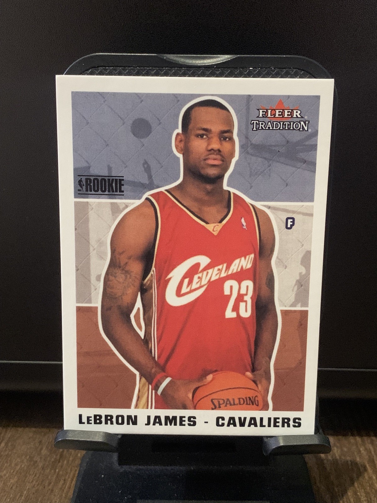 LeBron James 2003 Fleer Tradition #261 Base Price Guide