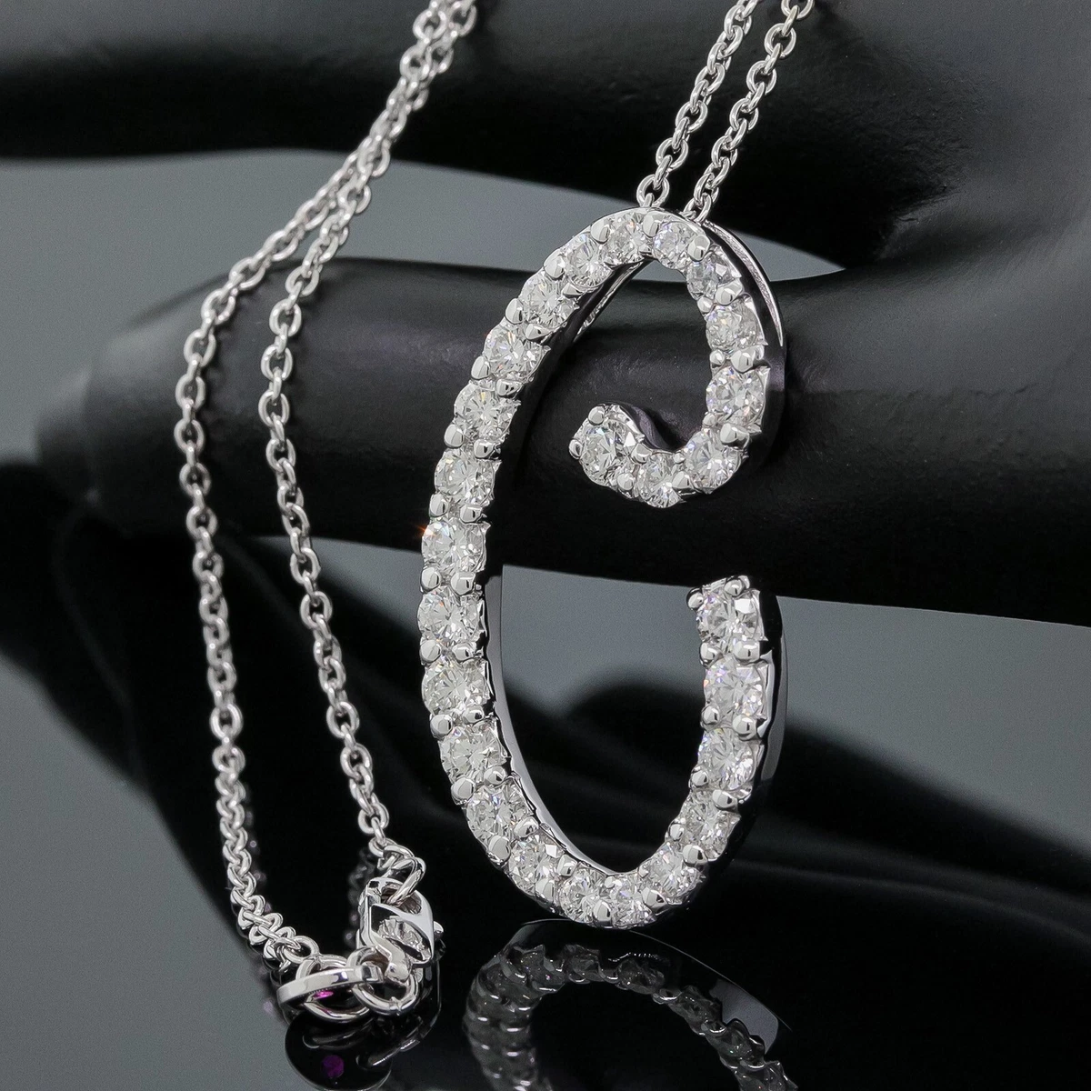 Roberto coin c necklace deals