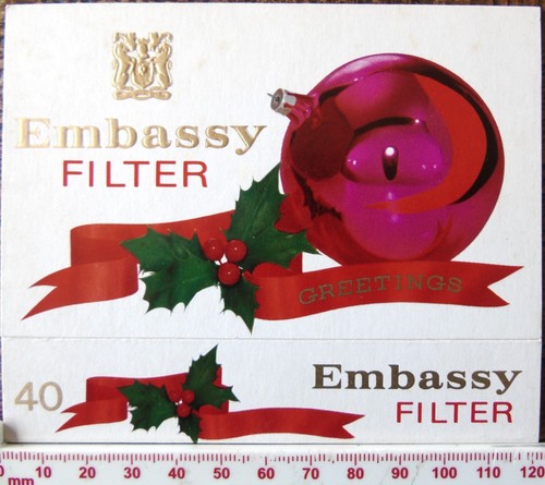 Vintage Embassy Filter Outer Christmas Greetings Sleeve For 40 Cigarettes 1970s - Picture 2 of 2