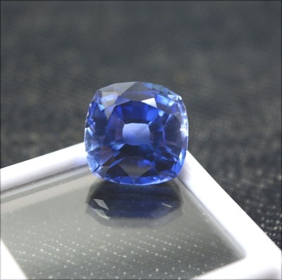  11.60 Ct Certified Natural Ceylon Blue Sapphire VVS CutAA+Loose Gemstone S2005A