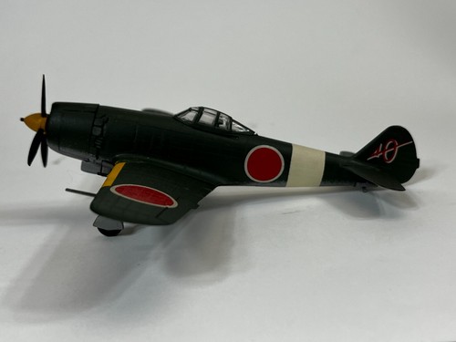 1/72 Japanese WW2 Nakajima Ki-84 Hayate Fighter Model Kit BUILT & PAINTED broken - Picture 6 of 19