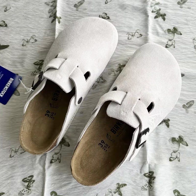 BIRKENSTOCK × stussy Boston BS 42 Stüssy x Birkenstock Boston: Official Images & Where to Buy