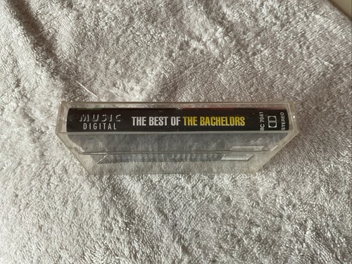 The Best Of The Bachelors - Cassette Album Tape - VGC 1996 Free P&P - Picture 4 of 9