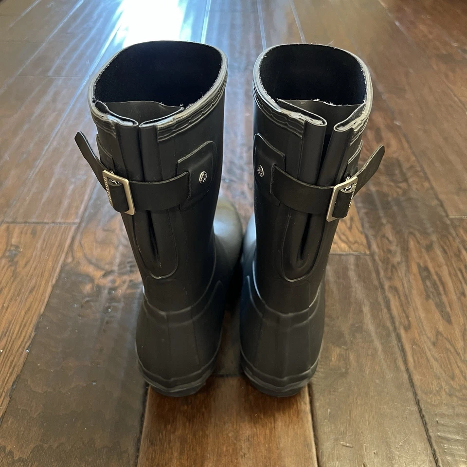 Hunter Original Short Rain Boot for Women, Size 9 - Black - Image 3 of 4