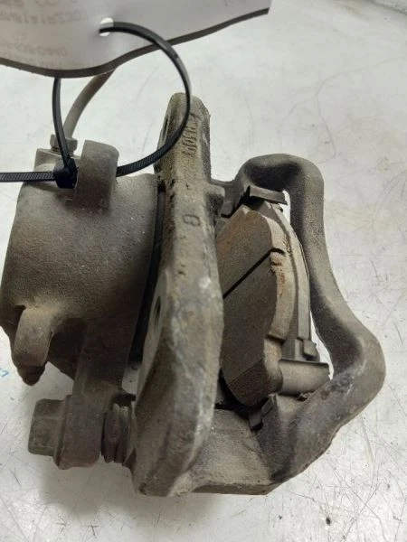 Pinza de pasajero delantera de 4 cilindros cabina regular para camioneta Toyota 84-95 Foto 2 de 4